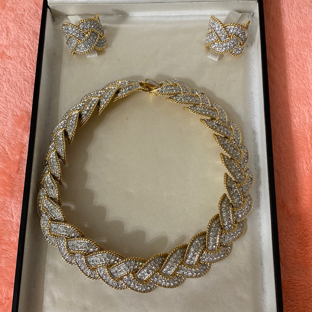 Handmade Choker And Clip On Earring Set From The 1970s